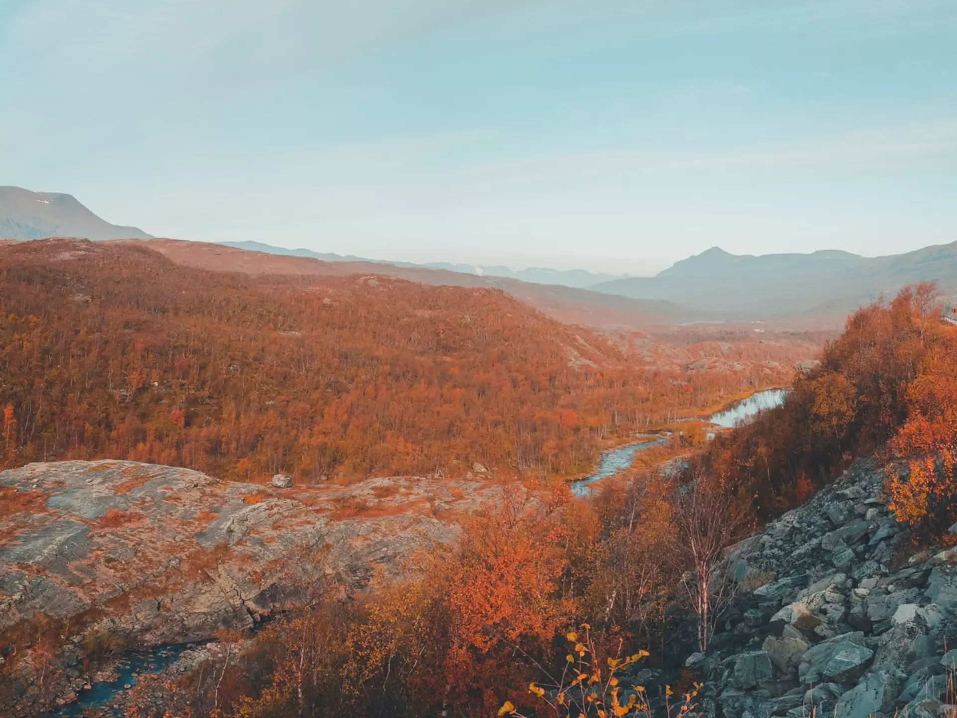 Photo taken in KilpisjÃ¤rvi, Finland
Photo taken in Kilpisjärvi, Finland
1156879302
autumn, fall, finland, Kilpisjärvi