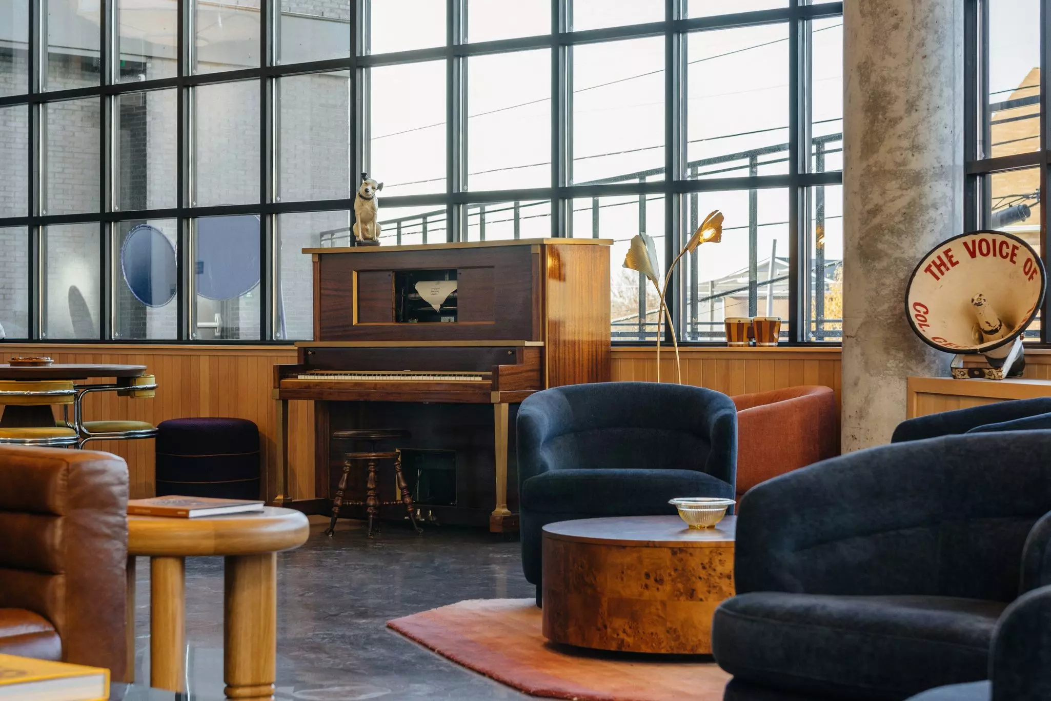 Midcentury modern decor in the Waymore's Guest House lobby