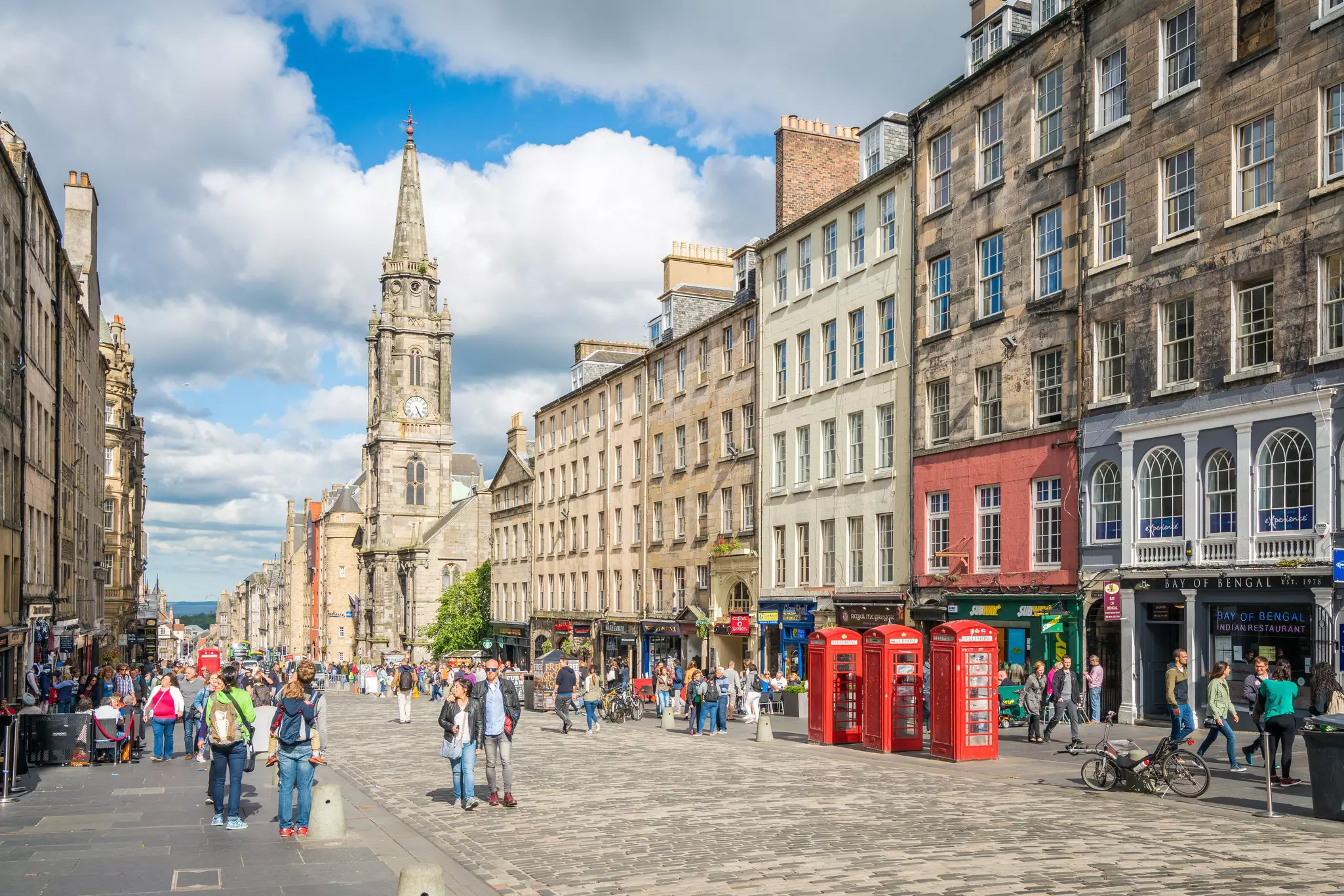 Historic buildings on the famous Royal Mile in Edinburgh on a summer afternoon, Scotland. 