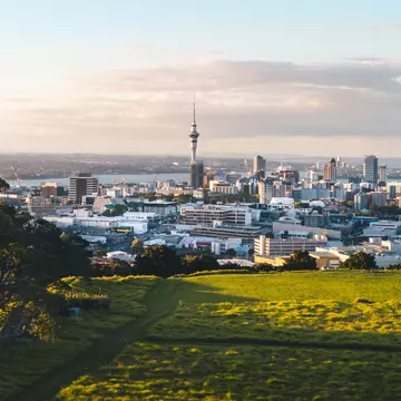 Auckland skyline, New Zealand. Emanuel Metzenthin/Shutterstock