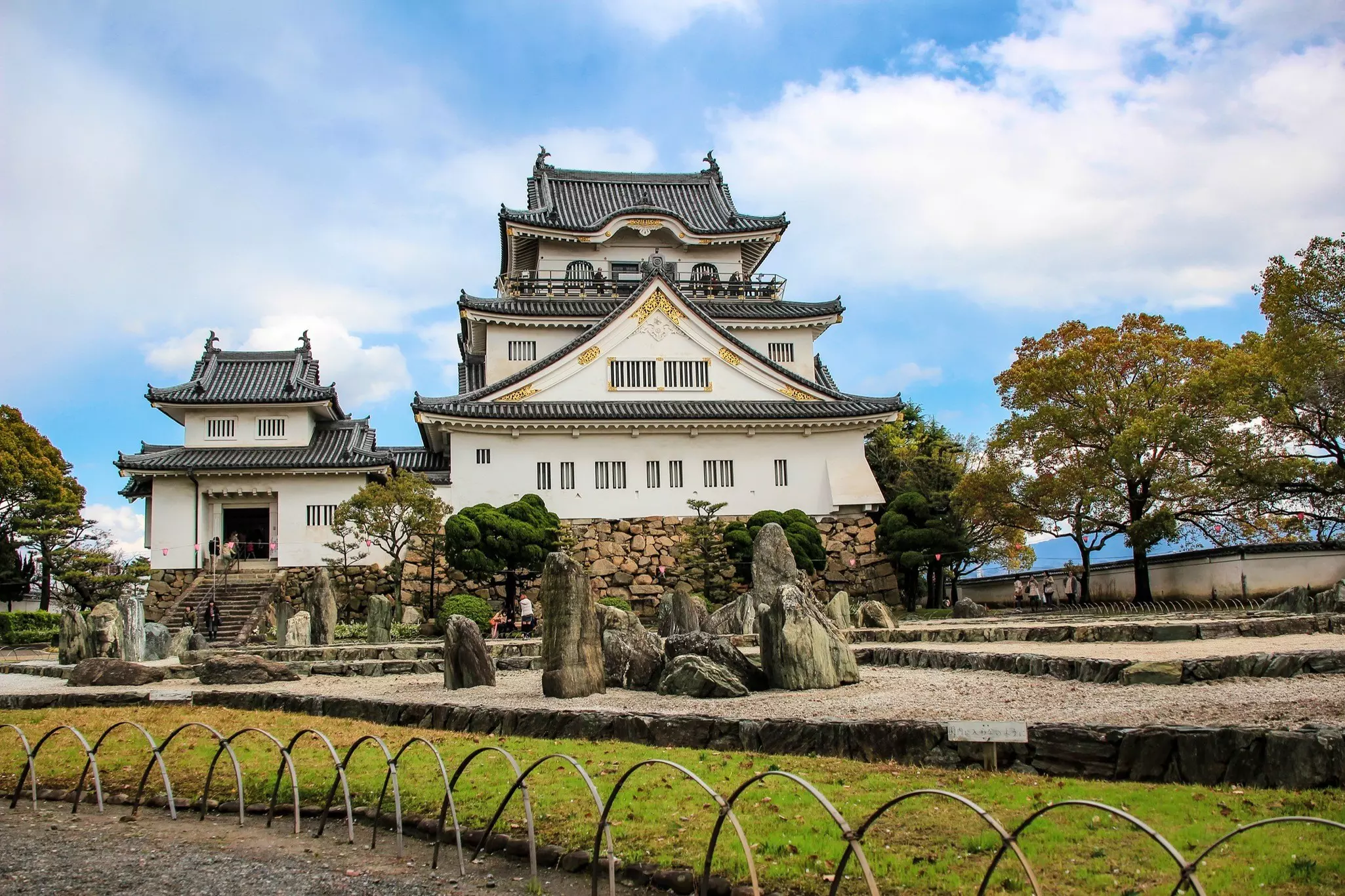 Tokyo_Osaka_Gems_Kishiwada-Castle.jpg