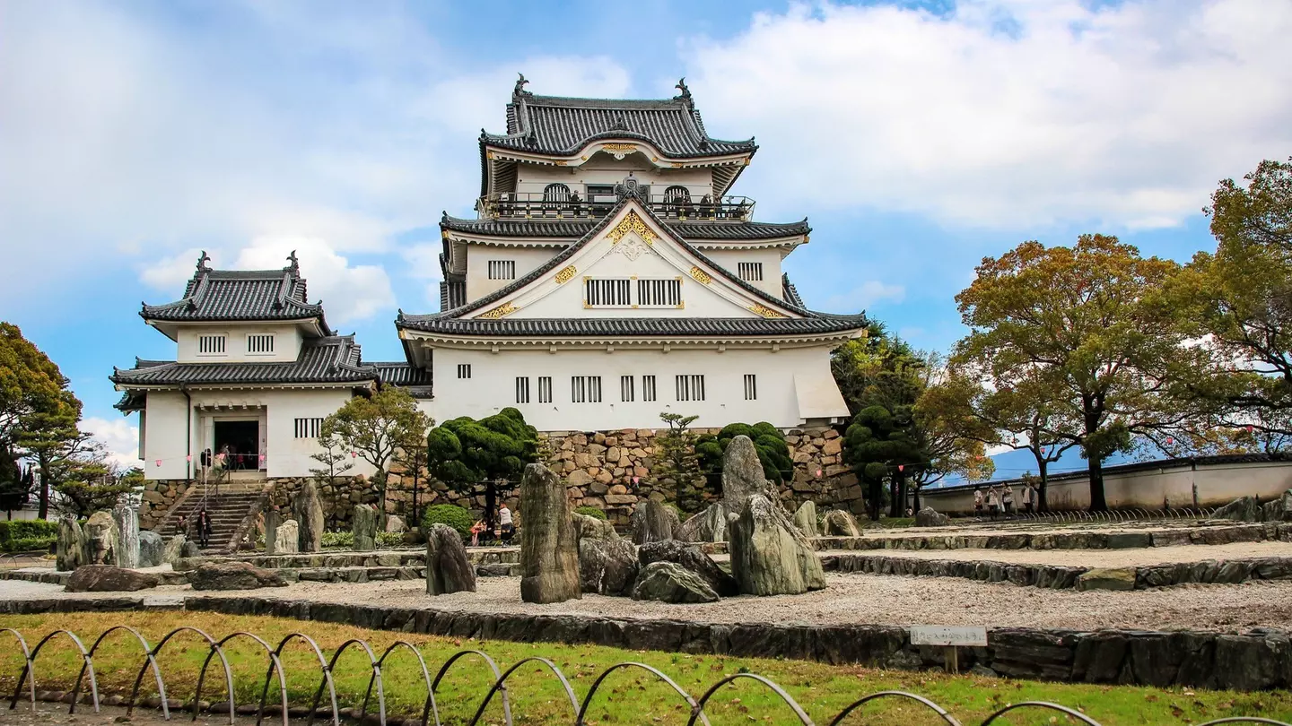 Tokyo_Osaka_Gems_Kishiwada-Castle.jpg