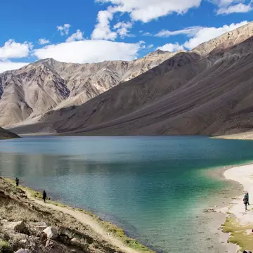 A view of Chandra Taal, Himachal Pradesh, India. sumankyal/Shutterstock