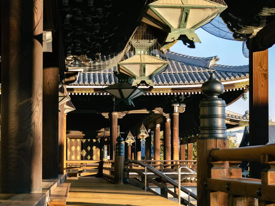 Kyoto, Japan. December 1st, 2025: The Higashi Hongan-ji Temple during sunrise. , License Type: media, Download Time: 2026-05-22T17:02:01.000Z, User: LP_NZhan, Editorial: true, purchase_order: 65050 - Digital Destinations and Articles, job: App Content, client: Lonely Planet App, other: Nadine Zhan