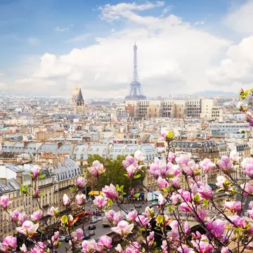 The first Orient Express train started its journey to Istanbul from Paris. Neirfy / Shutterstock