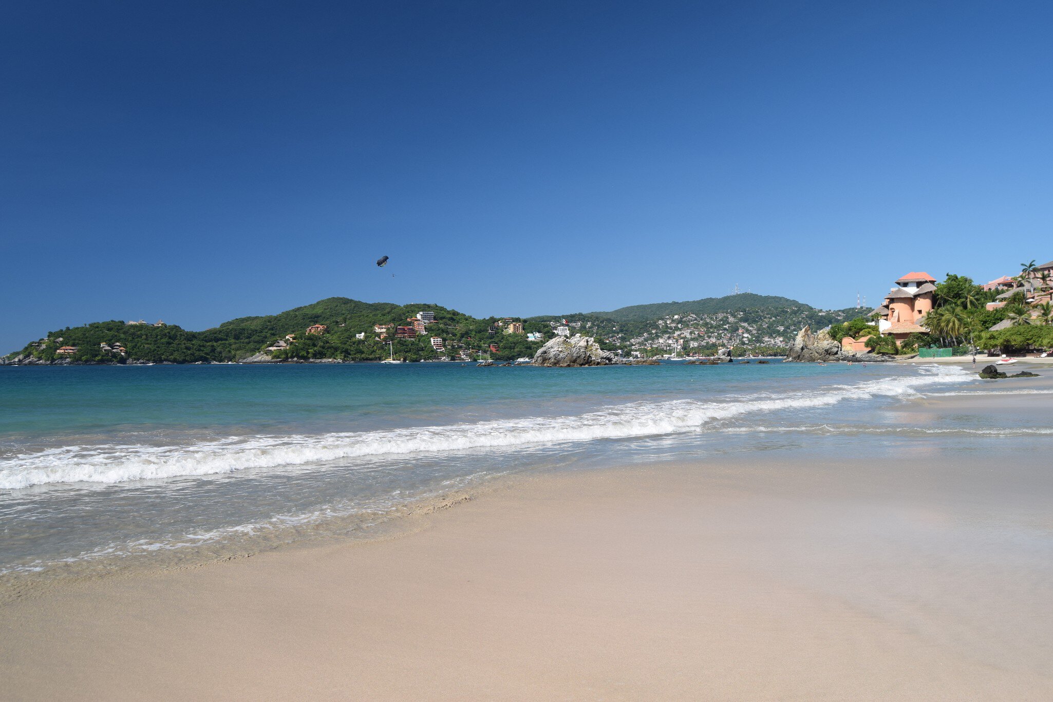 Playa la Ropa, Zihuatanejo,Mexico