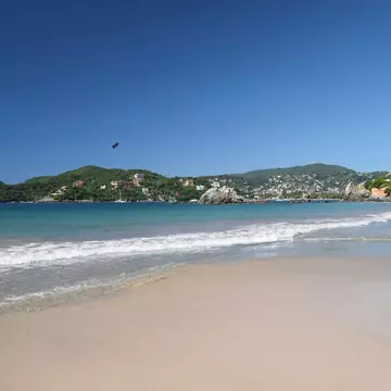 Playa la Ropa, Zihuatanejo,Mexico