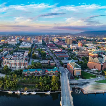 Drone Aerial of Downtown Chattanooga TN Skyline, Coolidge Park and Market Street Bridge.
Type=N, Mode=P, DE=None
1030530888
aerial, tn, hamilton county, ruby falls, tennessee aquarium, lookout mountain, point park, coolidge park, rock city, gateway to the south, civil war monument, downtown chattanooga, chattanooga choo choo, chicamauga battlefield, chattanooga lookouts, mccallie, chattanooga tennessee, chattanooga tn
