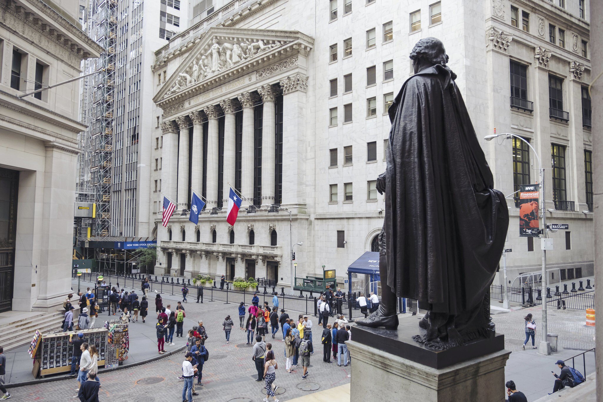 The George Washington Statue at Federal Hall overlooks the colonnaded New York Stock Exchange.
Lonely Planet, new york city, United States, America, street photography, urban photography, Tourist