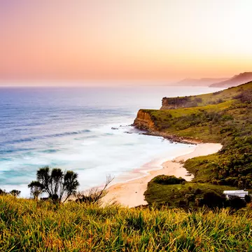 Burning Palms Beach in Royal National Park. Michael Xiaos/Shutterstock