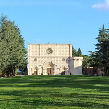 Exterior of the Basilica di Santa Maria di Collemaggio.