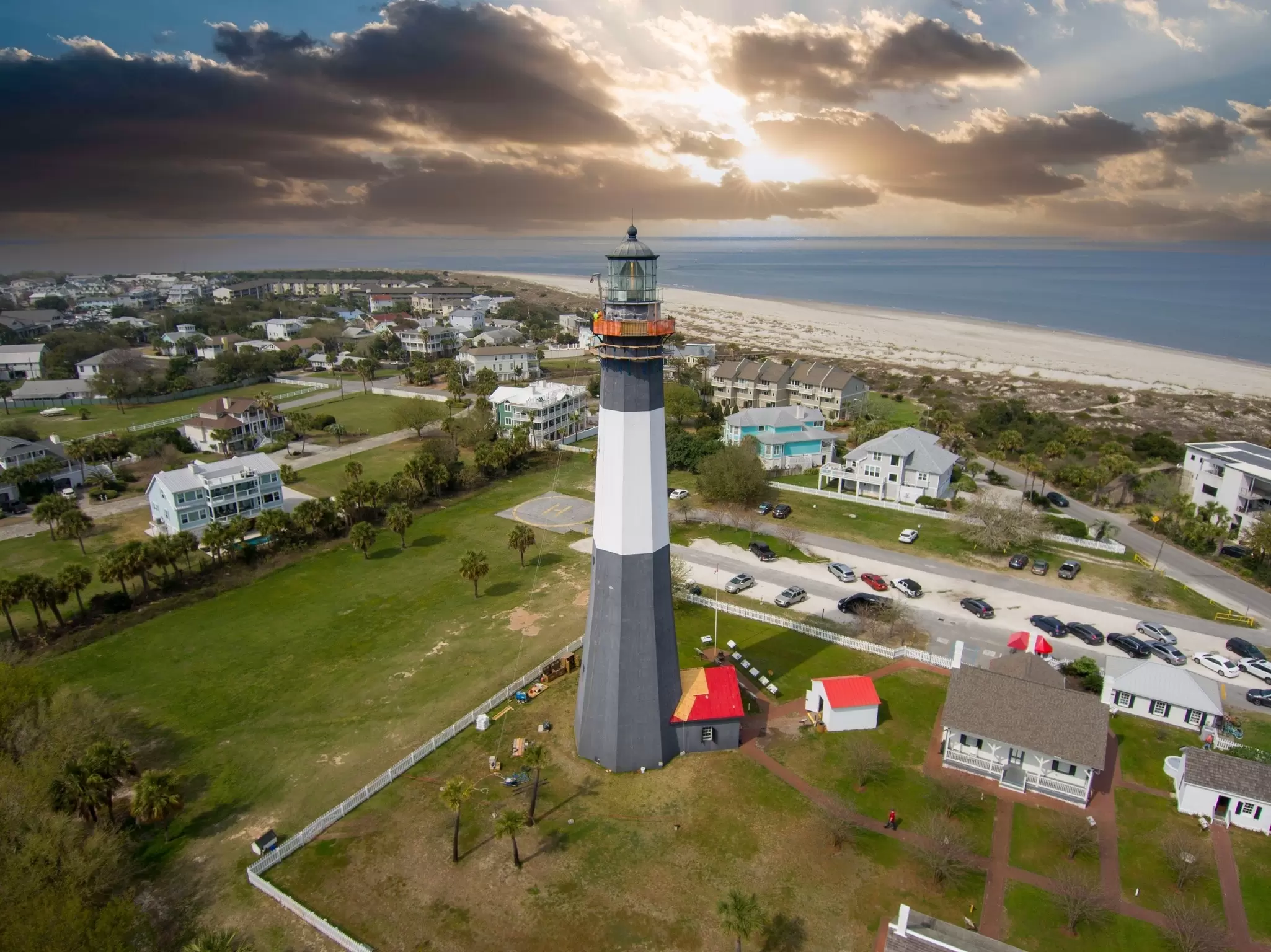 Nothing but outdoor adventures and tasty cuisine await on a trip to Georgia. Marcus E Jones/Shutterstock