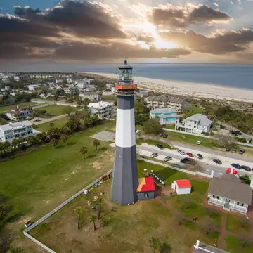 Nothing but outdoor adventures and tasty cuisine await on a trip to Georgia. Marcus E Jones/Shutterstock