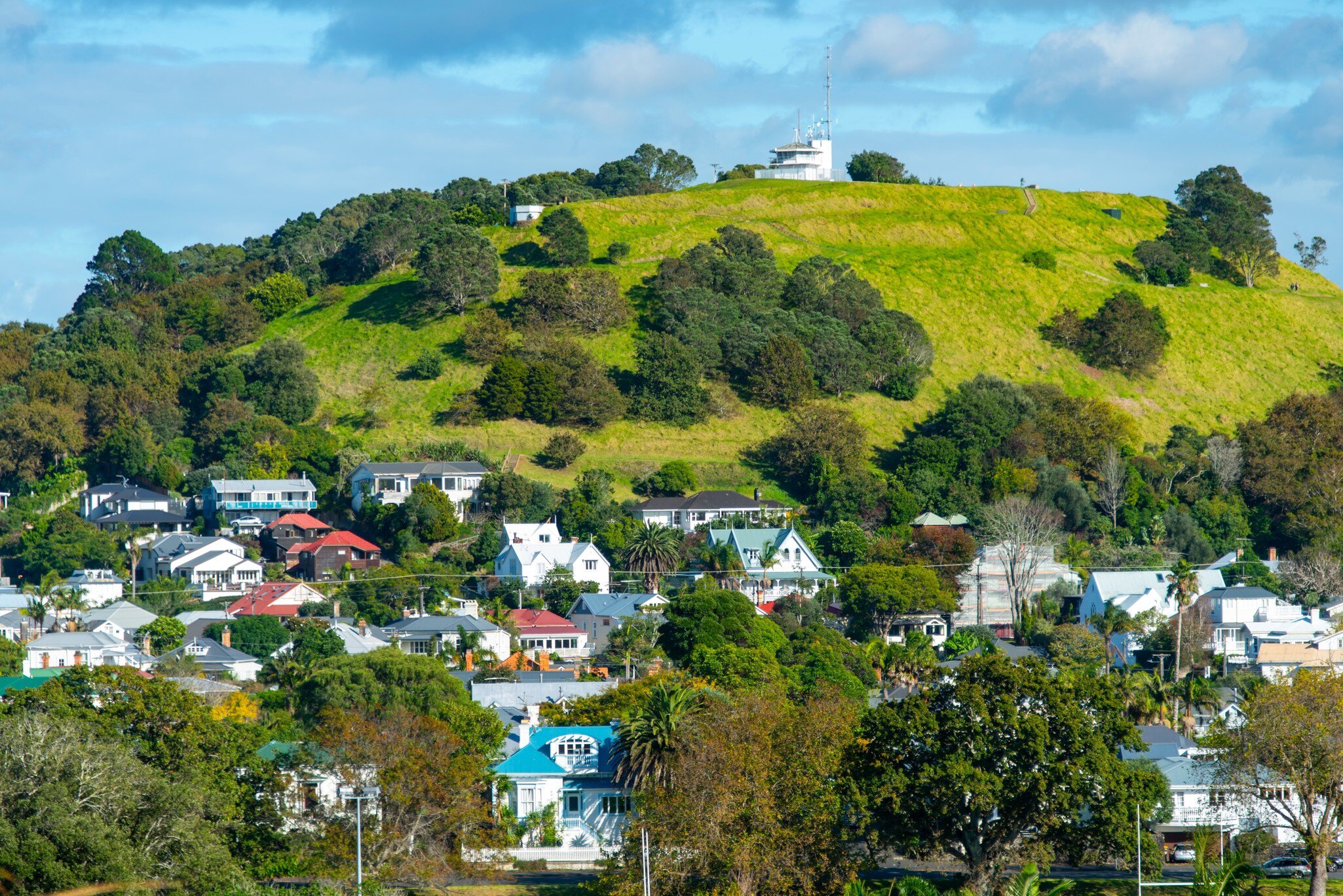 Residential Houses in Devonport - New Zealand, License Type: media, Download Time: 2026-03-09T07:50:09.000Z, User: LP_YKhanna, Editorial: false, purchase_order: 65050 - Digital Destinations and Articles, job: LP, client: App Content, other: Yuvraj Khanna