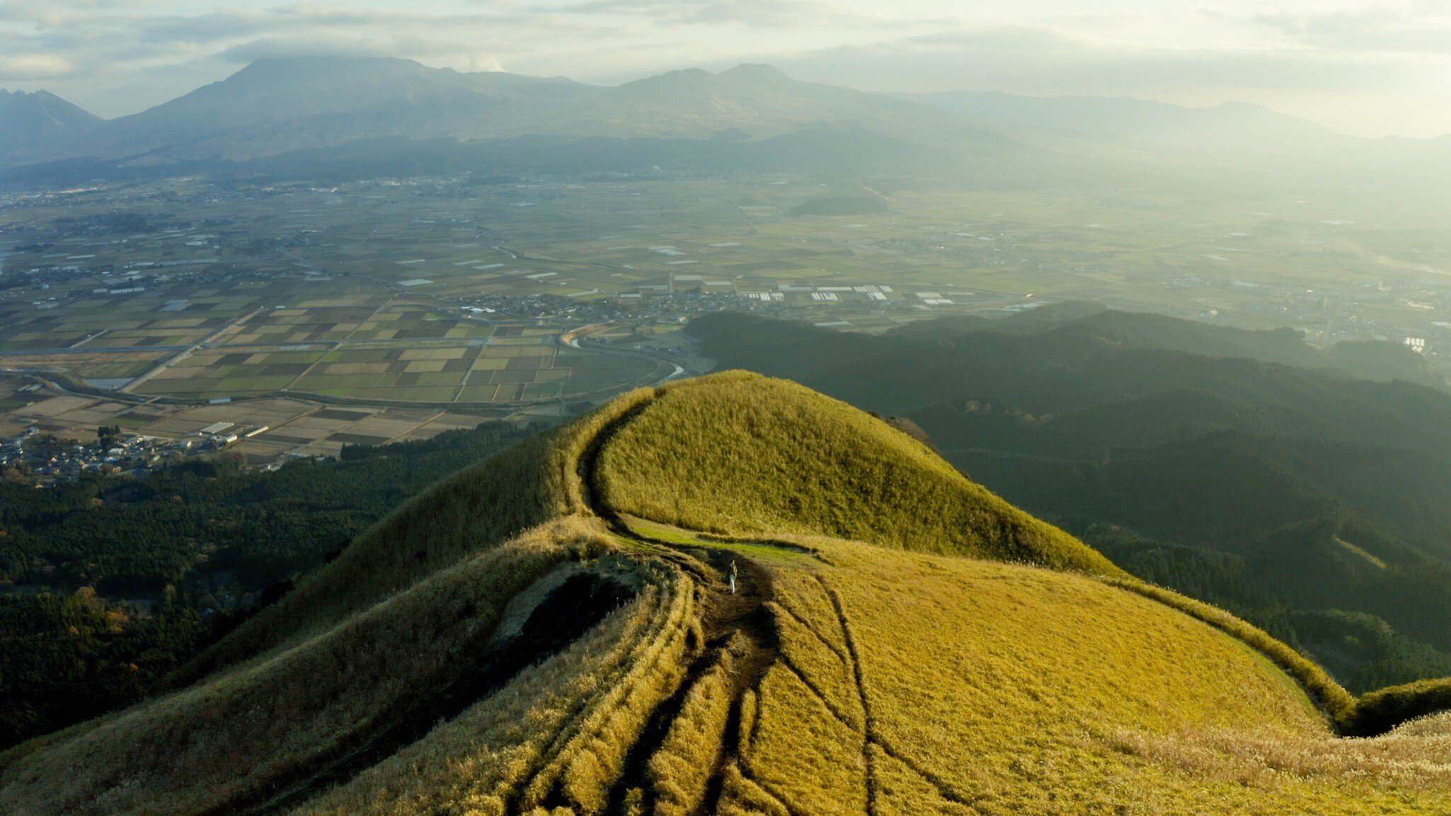 Taken in Aso, a geopark in Kumamoto, Japan. I took a picture with a drone in the autumn season.