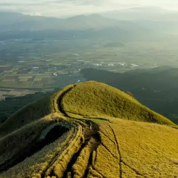 Taken in Aso, a geopark in Kumamoto, Japan. I took a picture with a drone in the autumn season.