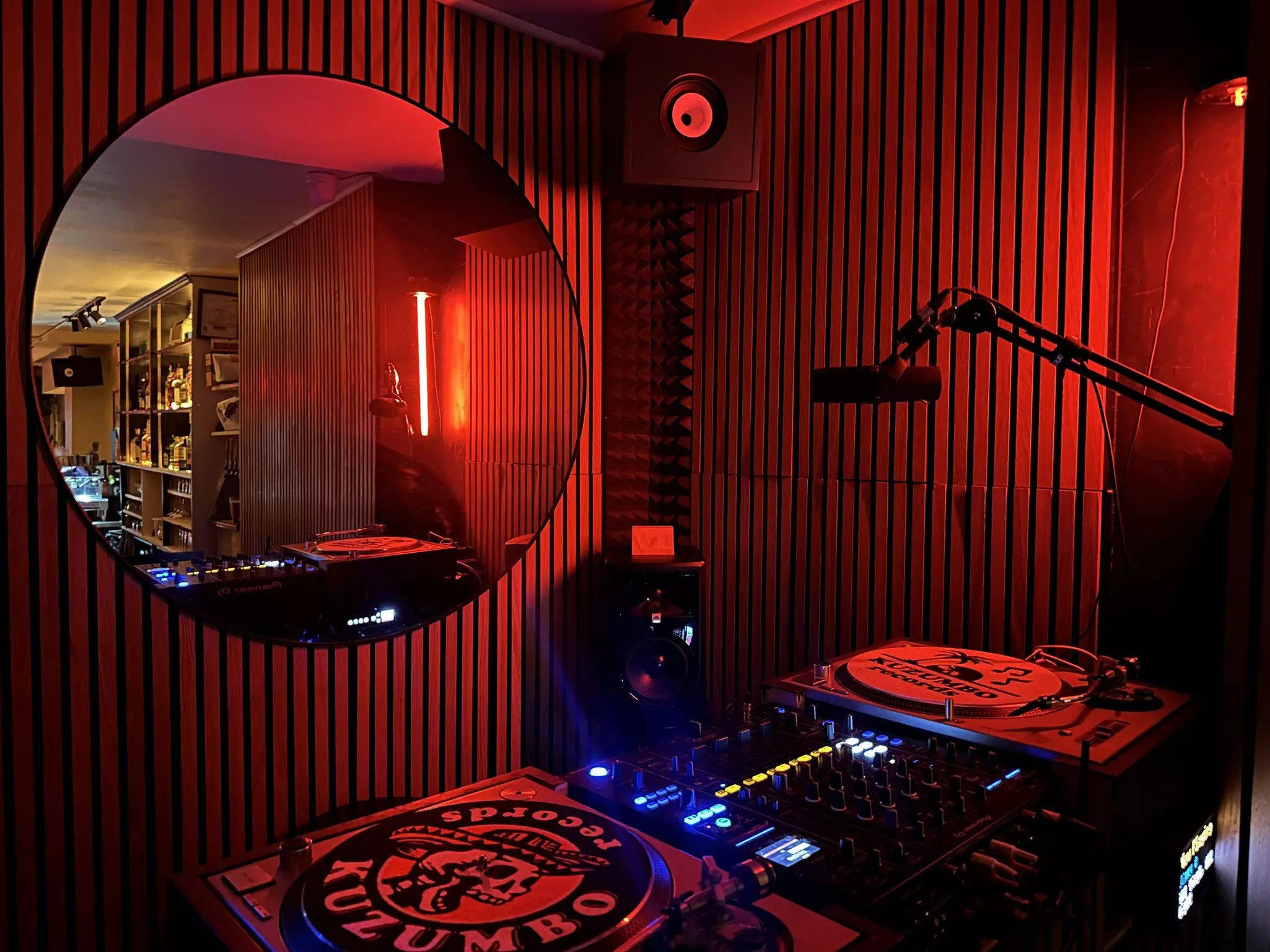 A dj booth