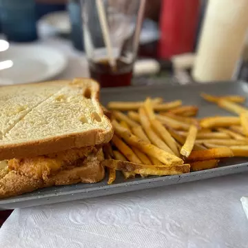 Bermuda fried fish sandwich
