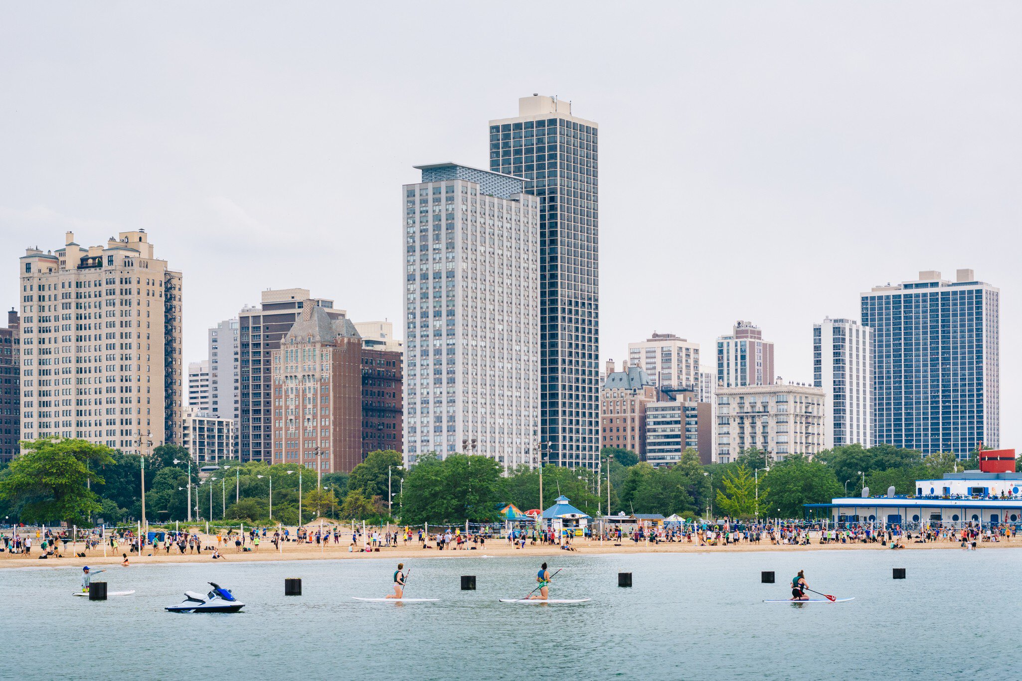 View of North Avenue Beach in Chicago, Illinois, License Type: media, Download Time: 2025-02-05T20:44:21.000Z, User: rhylton_redventures, Editorial: false, purchase_order: 65030 - Newsletter, job: Lonely Planet WIP, client: Lonely Planet WIP, other: Rhianydd Hylton