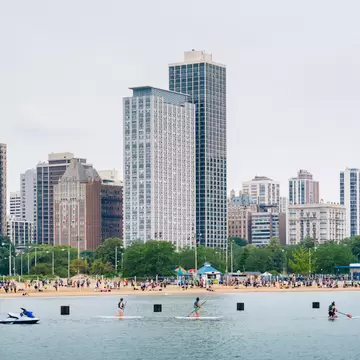 View of North Avenue Beach in Chicago, Illinois, License Type: media, Download Time: 2025-02-05T20:44:21.000Z, User: rhylton_redventures, Editorial: false, purchase_order: 65030 - Newsletter, job: Lonely Planet WIP, client: Lonely Planet WIP, other: Rhianydd Hylton