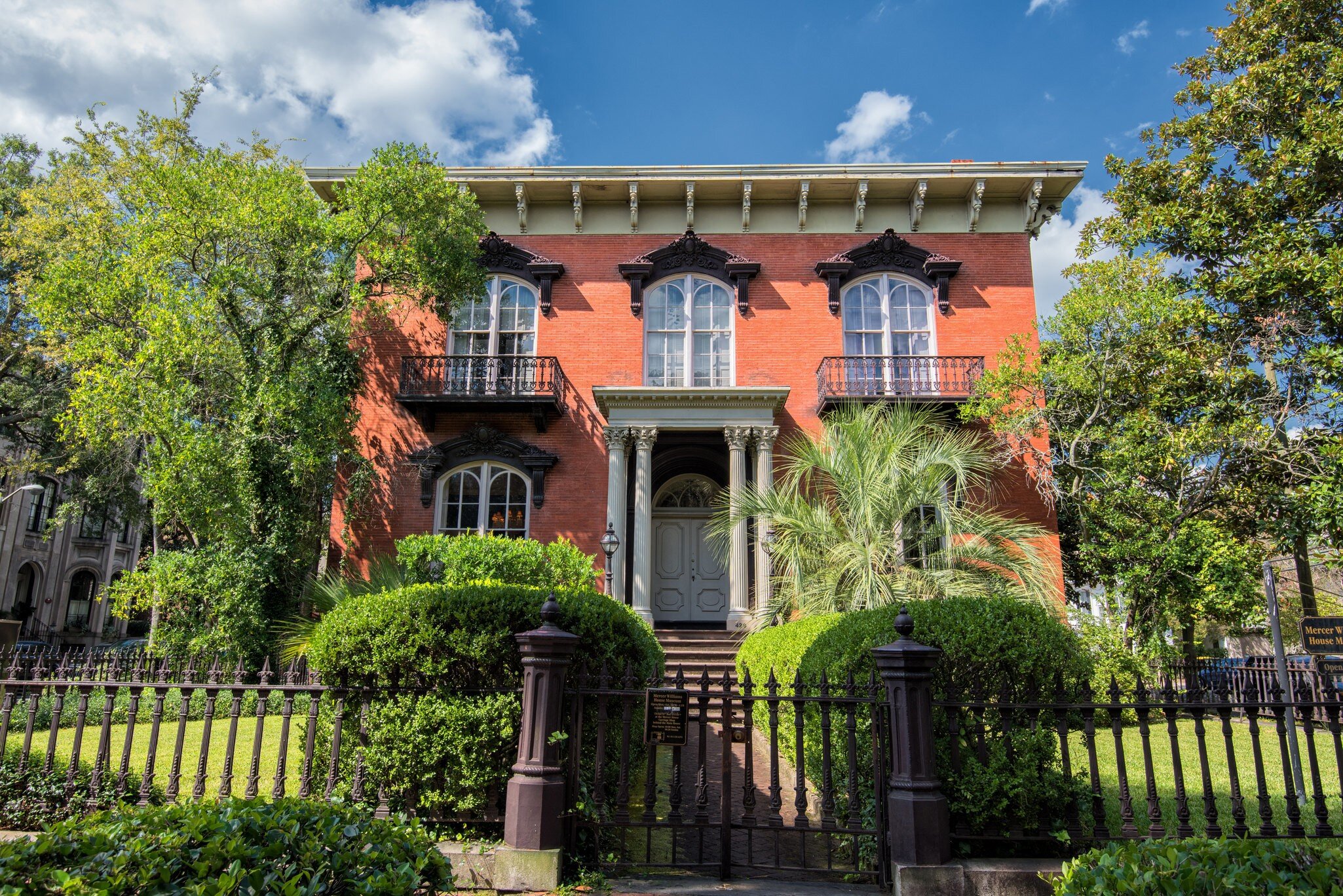 SAVANNAH, GA, USA OCTOBER 12: The Mercer House on October 12, 2014 in Savannah, GA. The Mercer House features in the novel "Midnight in the garden of good and evil".