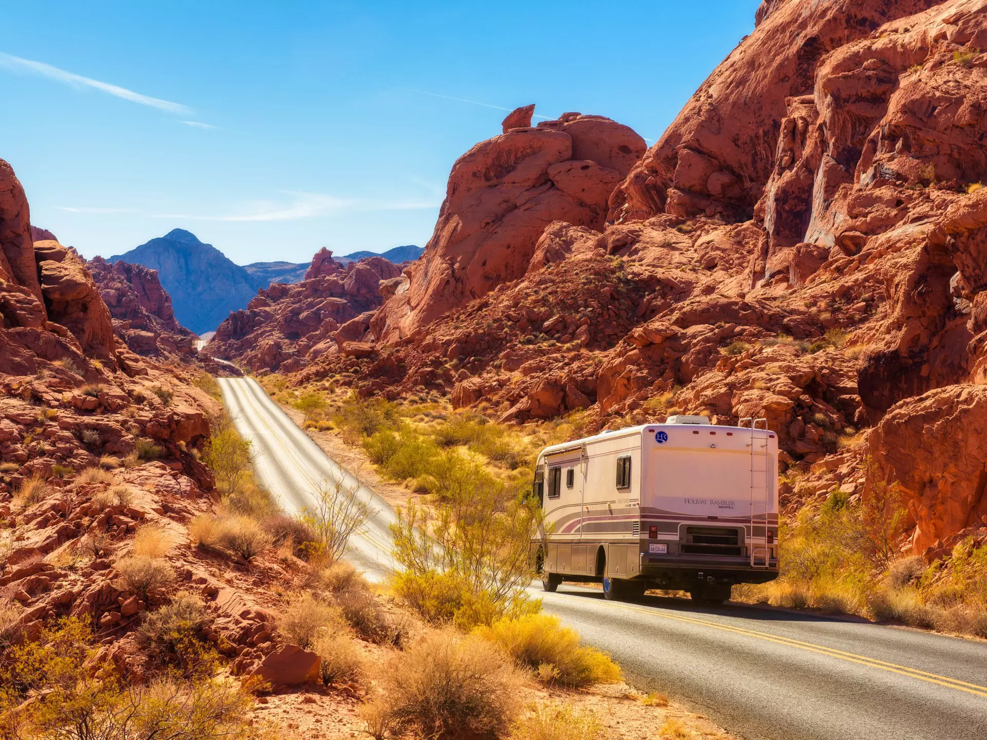 The scenic highways of the Southwestern USA were made for road trips. Nick Fox/Shutterstock