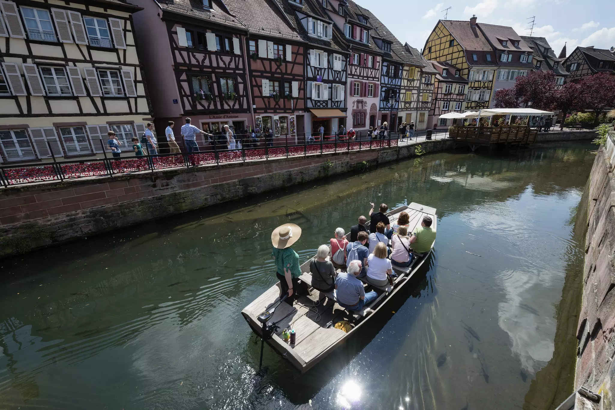 A picture of Colmar and its canals