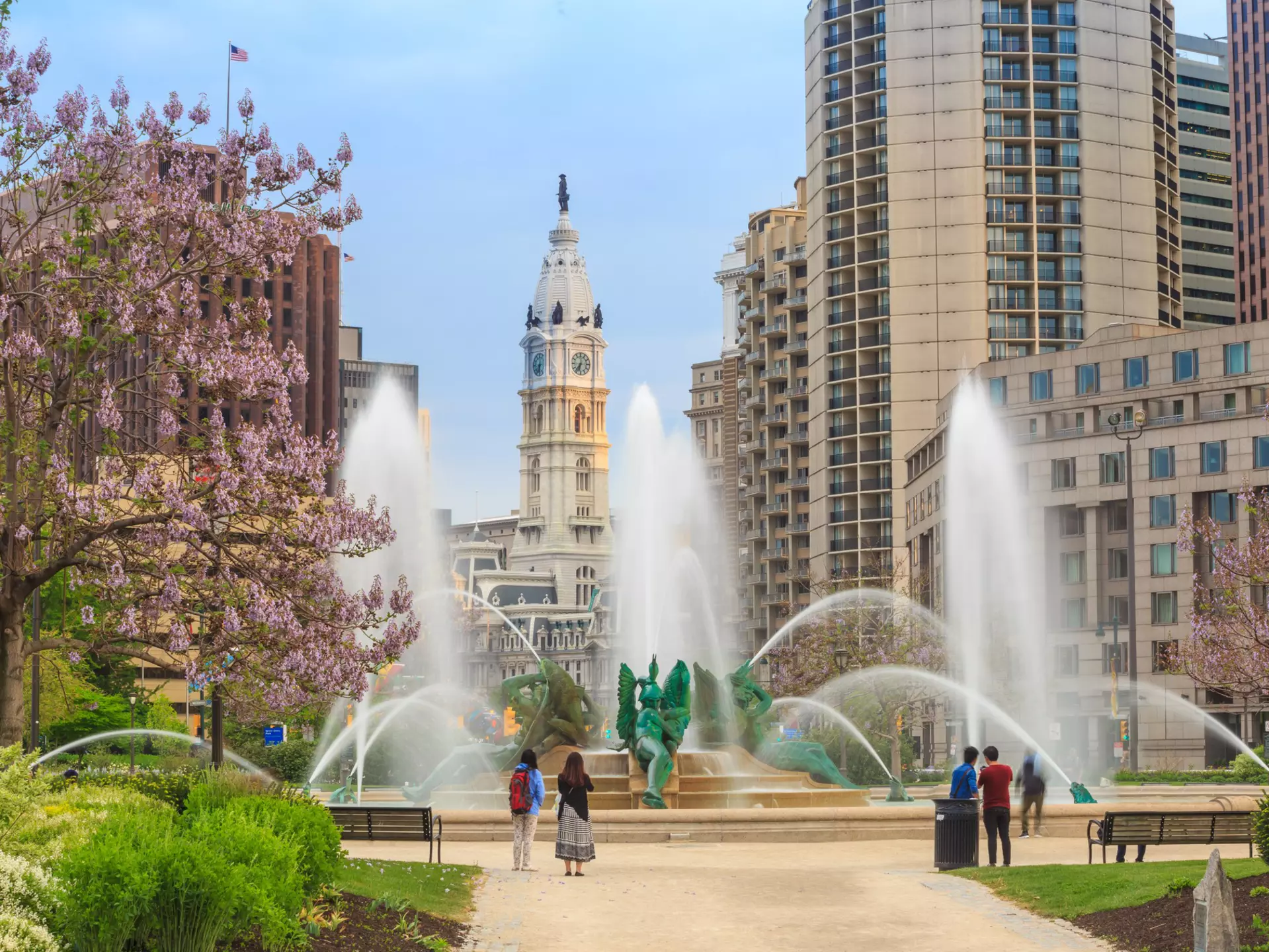 Swann Memorial Fountain and City Hall, Philadelphia, Pennsylvania. f11photo/Shutterstock