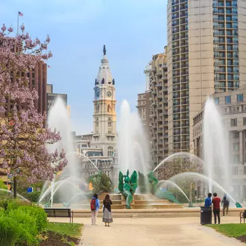 Swann Memorial Fountain and City Hall, Philadelphia, Pennsylvania. f11photo/Shutterstock