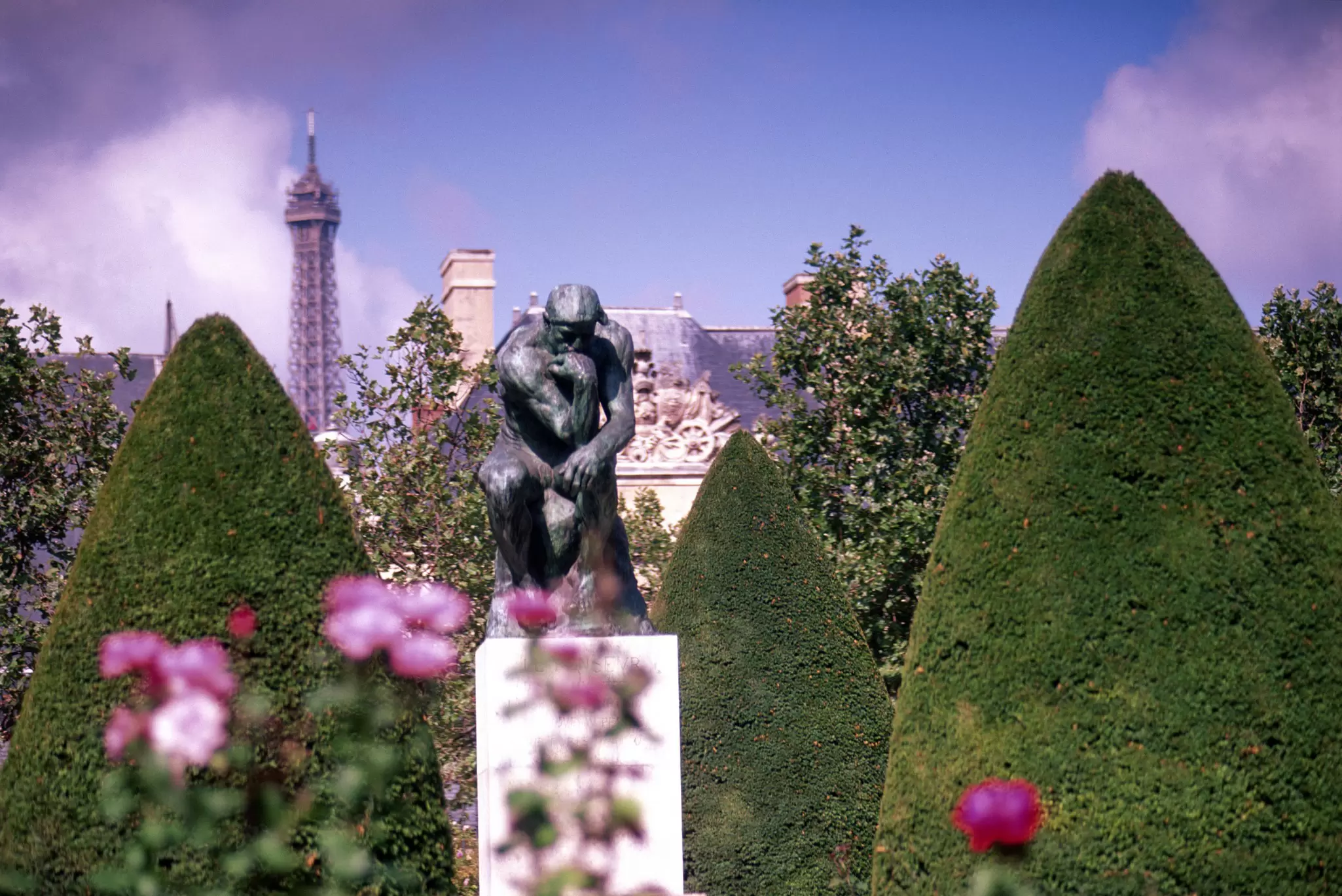 Rodin's 'The Thinker' with the Eiffel Tower in the background