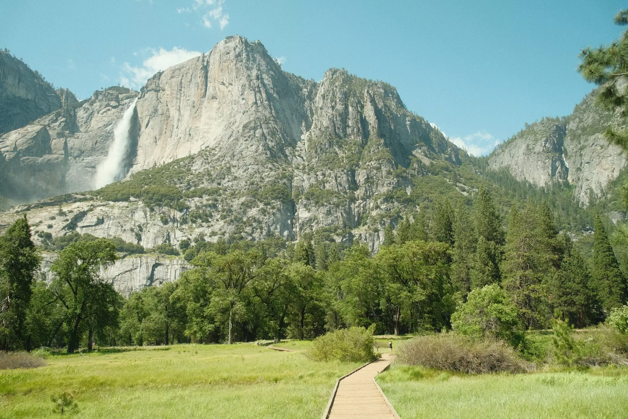 Yosemite National Park. sarah_xie7/Shutterstock