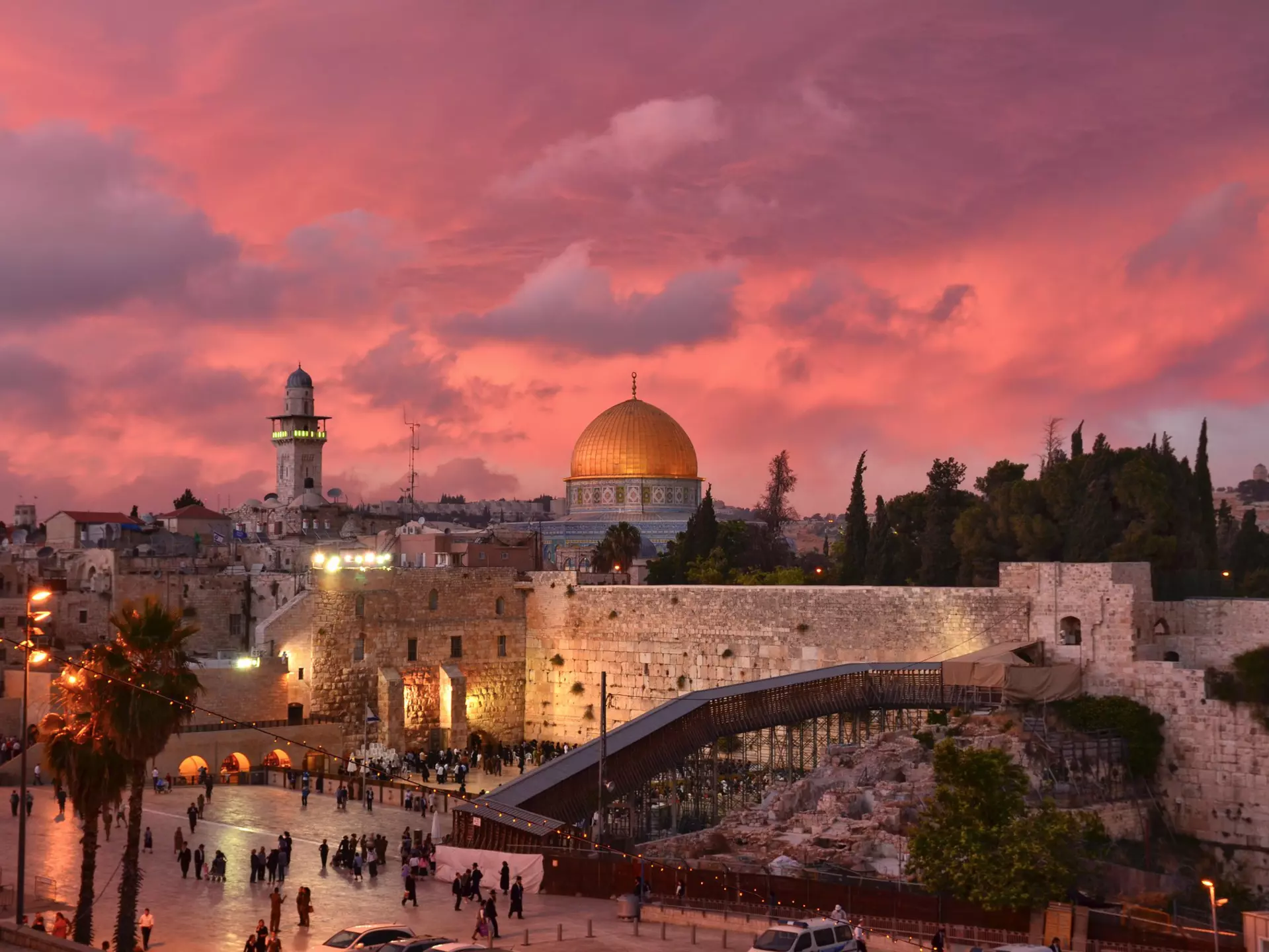 Choose a place to stay in Jerusalem's Old City to be close to the action of Shabbat. Mark Millan / 500px