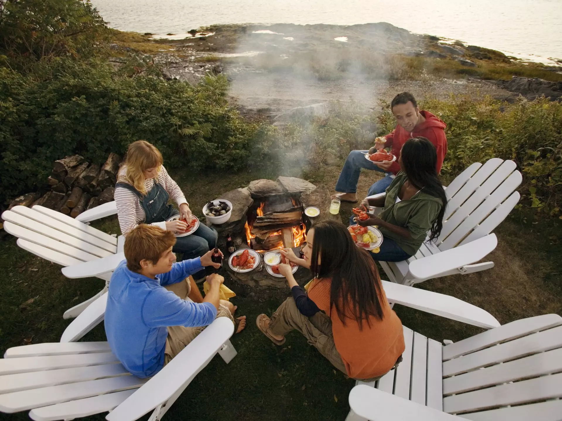Here's how to enjoy the beautiful Maine countryside on a budget © Kevin R. Morris / Getty Images