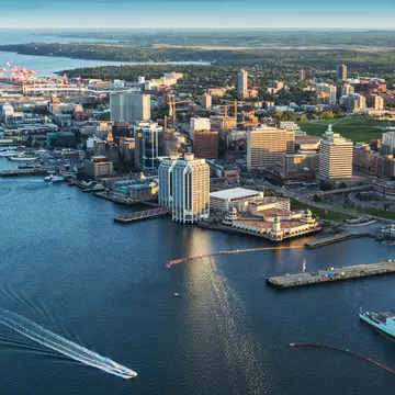 The Halifax Waterfront offers everything from restaurants to recreation. shaunl / Getty Images