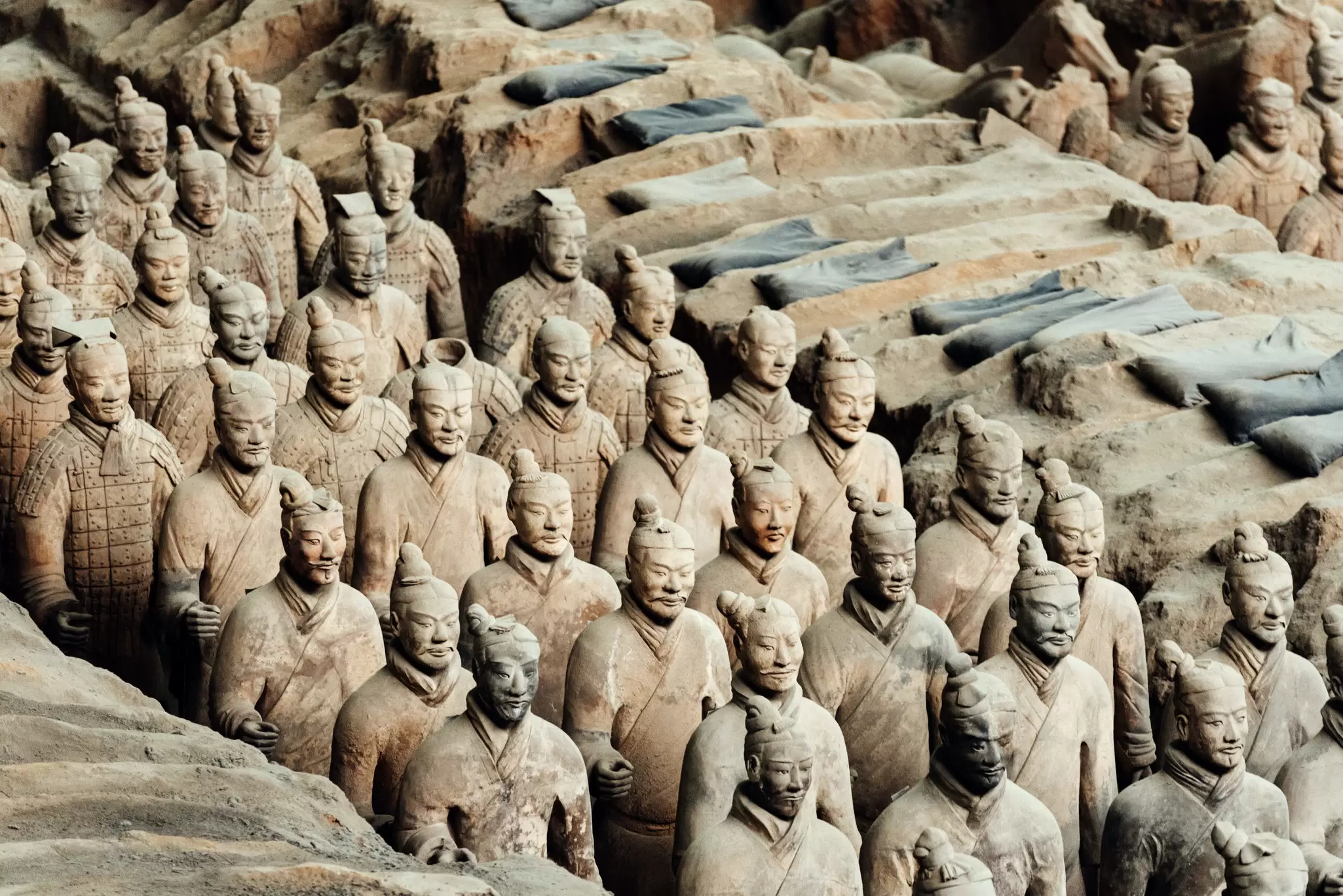 View of the Army of Terracotta Warriors, thousands of clay statues in Xi'an, China.