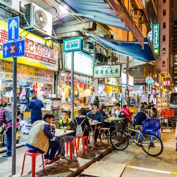 HONG KONG - JUN 6: Temple Street: It is known for its night market and one of the busiest flea markets at night in the territory. June 6, 2015 in Hong Kong
