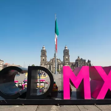 The modern CDMX sculpture in El Centro Histórico's Zocalo near Cathedral.