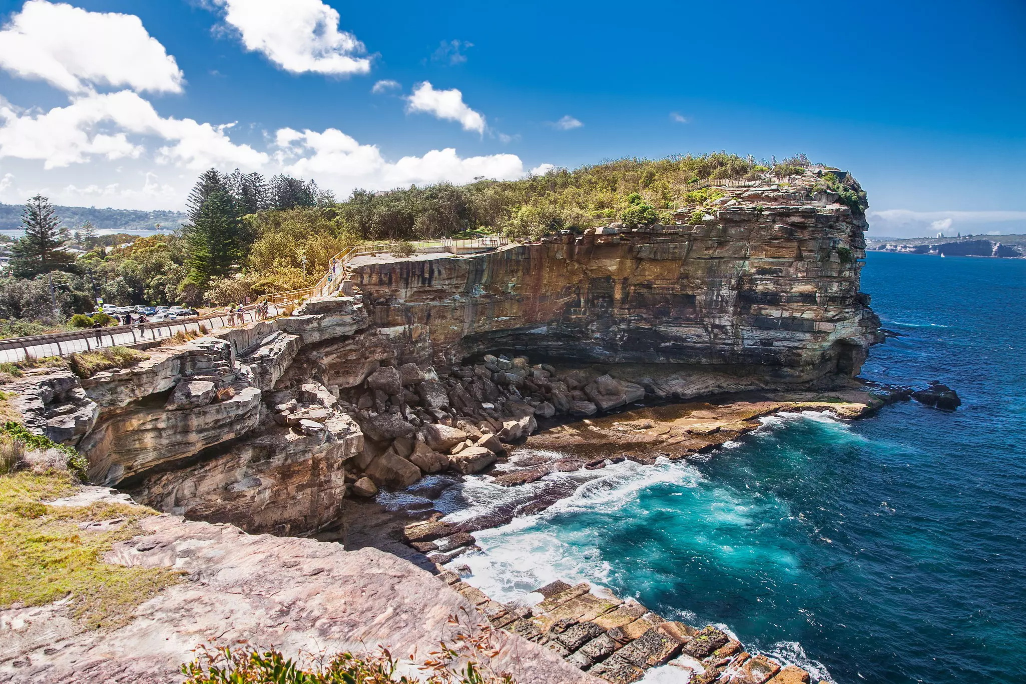 Take the ferry to Watsons Bay for a quick hike, and to gaze back at the Sydney skyline in the distance © Aleksandar Todorovic / Shutterstock