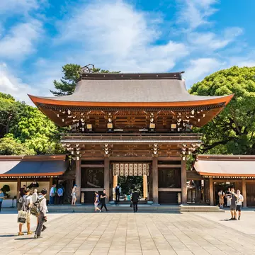 Visitors to Meji-jingu shrine in Tokyo. non c/shutterstock