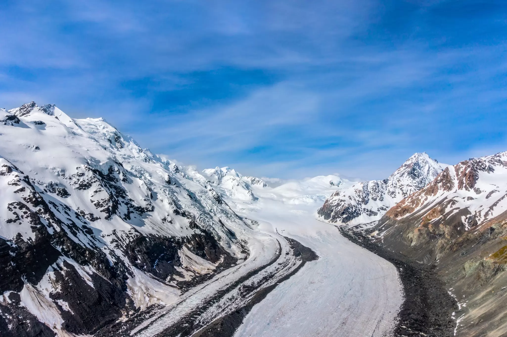 Tasman Glacier. Summit Art Creations/Shutterstock