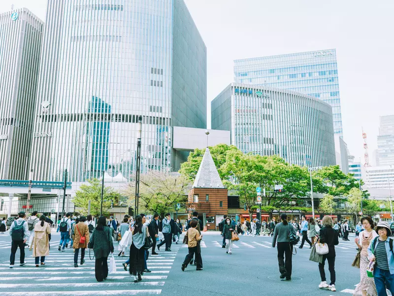 TOKYO, JAPAN. MAY 2025
Ginza Neighborhood
Ginza, Sukiyabashi Scramble Crossing