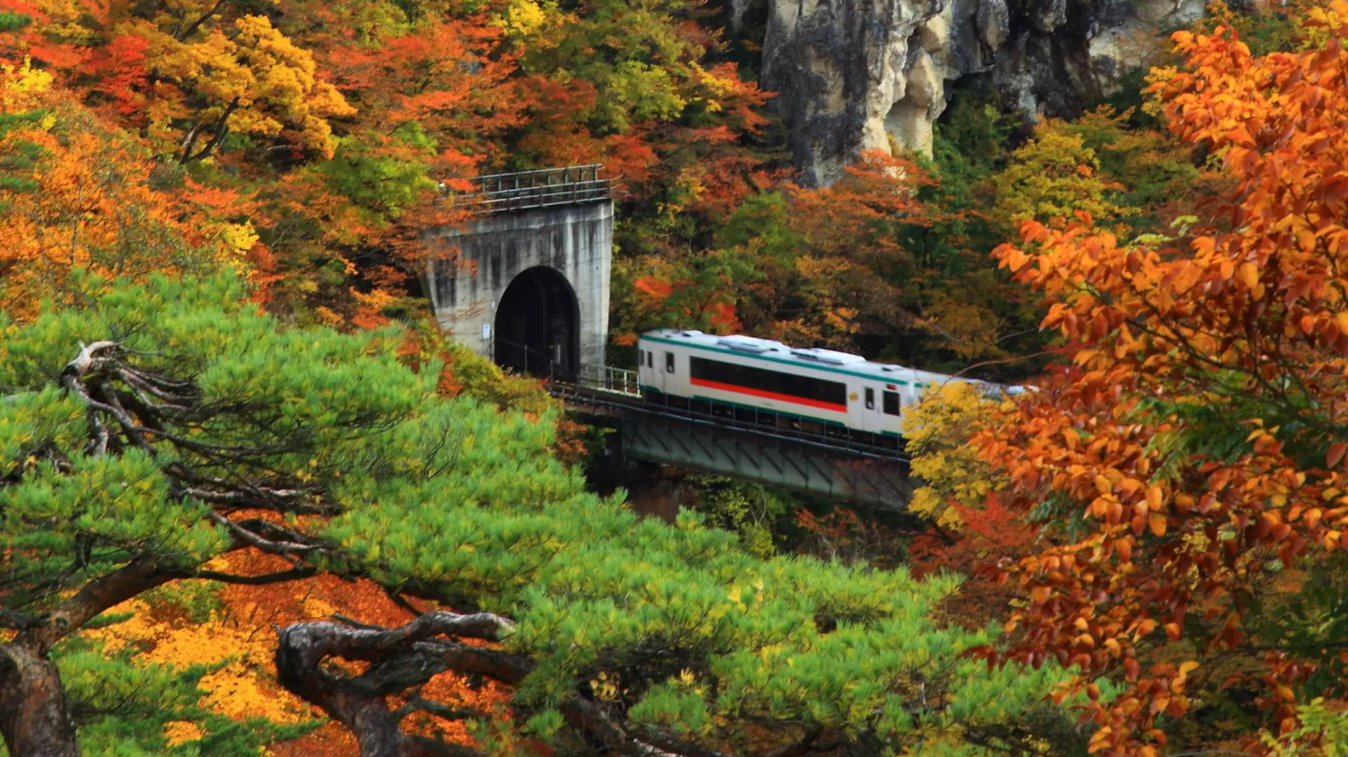 Naruko Gorge in autumn