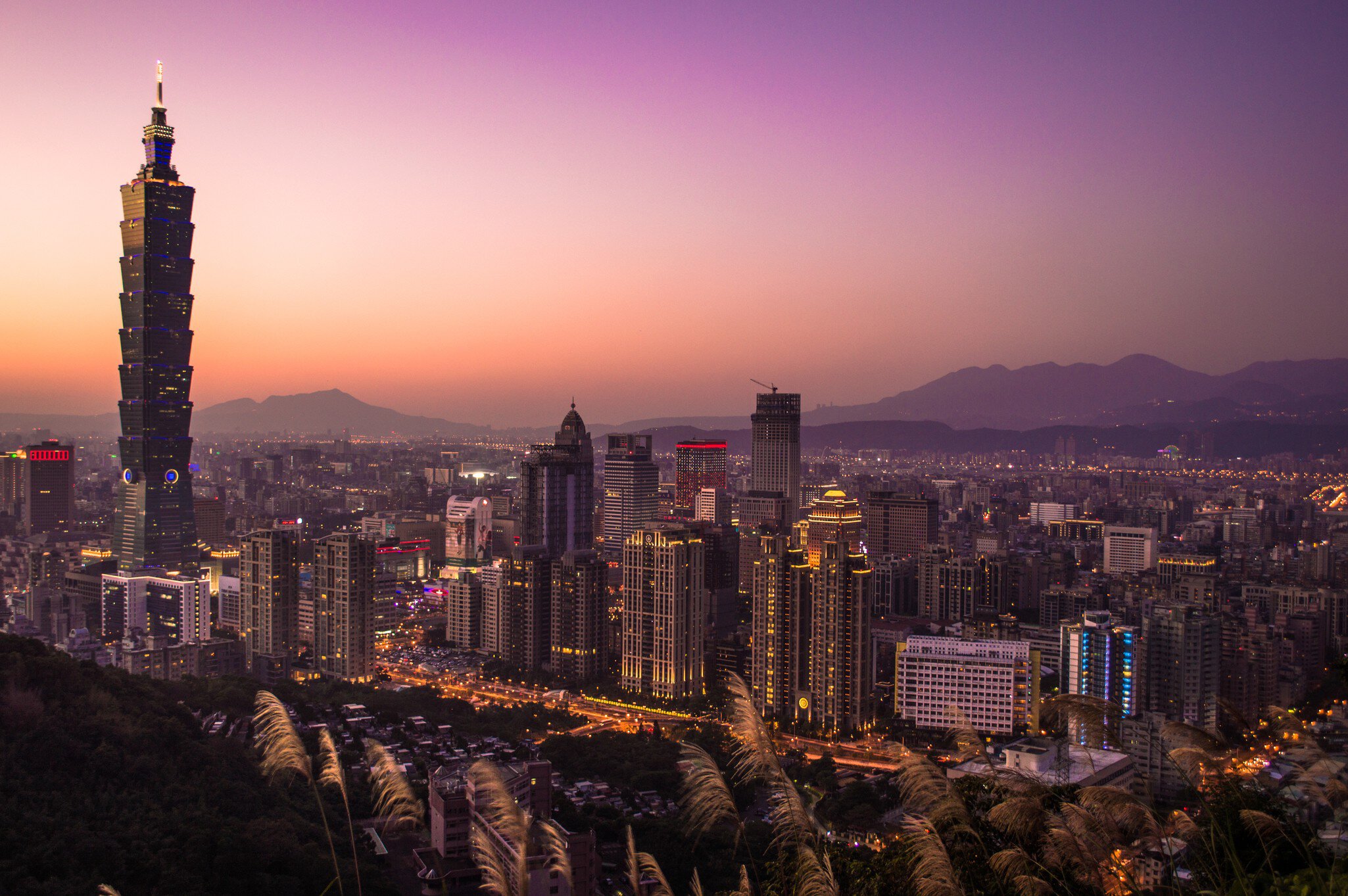 View of Taipei from elephant mountain
landscape, cityscape, building, mountain, elephant, taipei, taiwan, 101, Travel, Architecture, Dusk, Blue, Twilight, City, Design, Dawn, Skyline, Cityscape, Urban, Building, Skyscraper, City Life, Modern, Illuminated, Blue Hour, Contemporary, High Angle View, High Rise, Finance, Elevated View, Travel Destination, Sprawling, Travel and Tourism, Office Tower