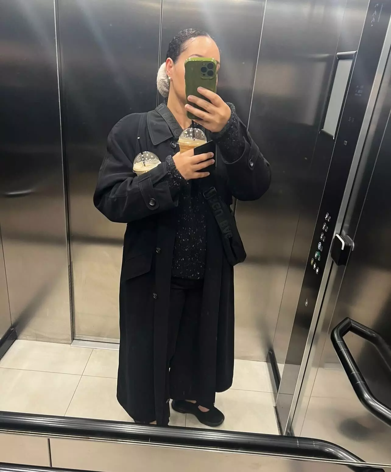 Rachel Lewis wearing the cozy sweater she bought in Dublin