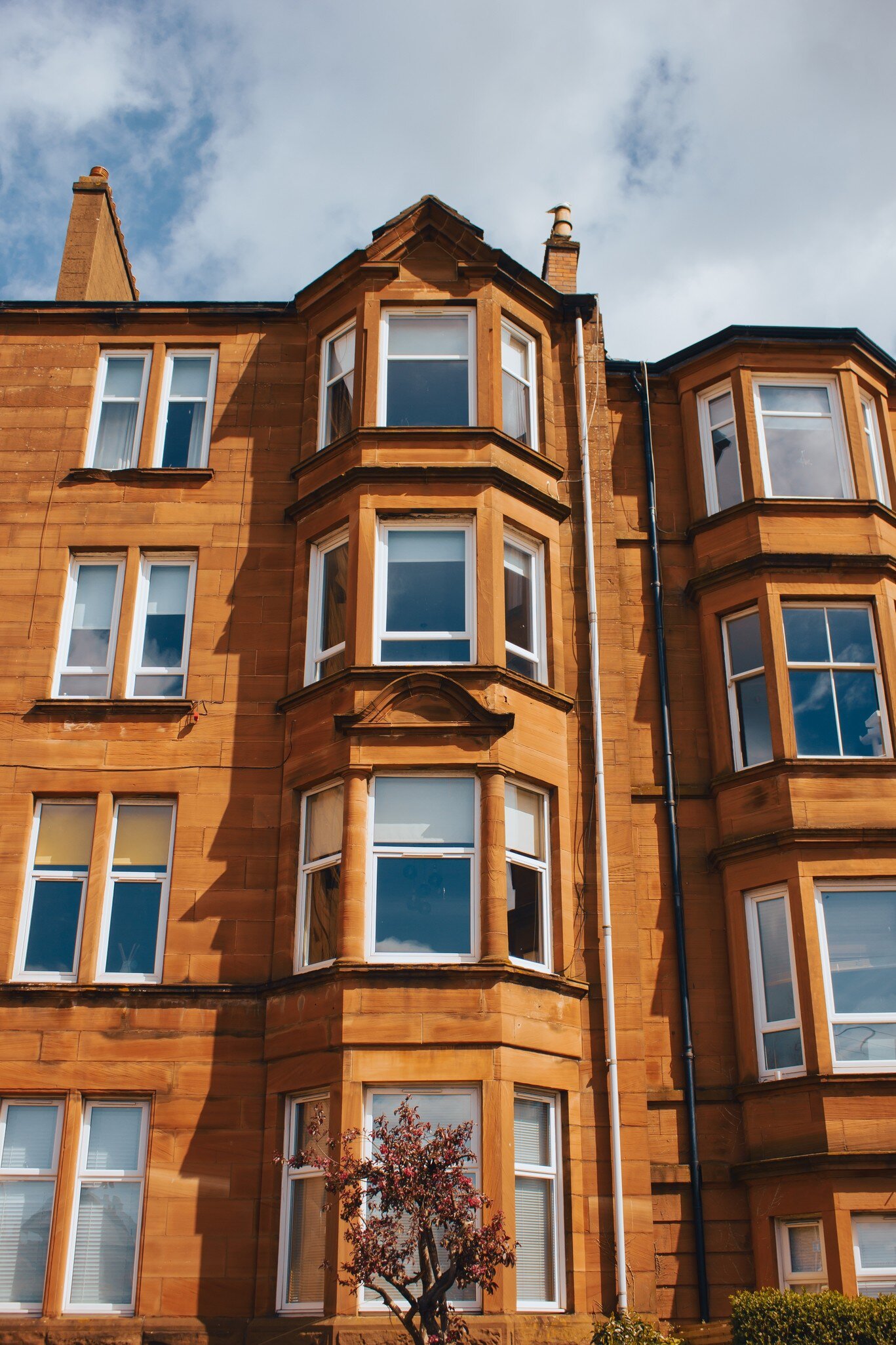 Tenement building the historic suburb of Dennistoun, in the East End of Glasgow, License Type: media, Download Time: 2025-08-06T19:35:26.000Z, User: katelyn.perry_lonelyplanet, Editorial: false, purchase_order: 65050 - Digital Destinations and Articles, job: wip, client: wip, other: Katelyn Perry