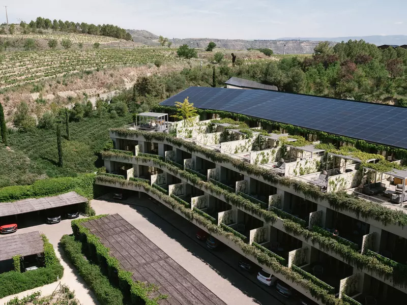 SPAIN MARKETING - Agritourism Article