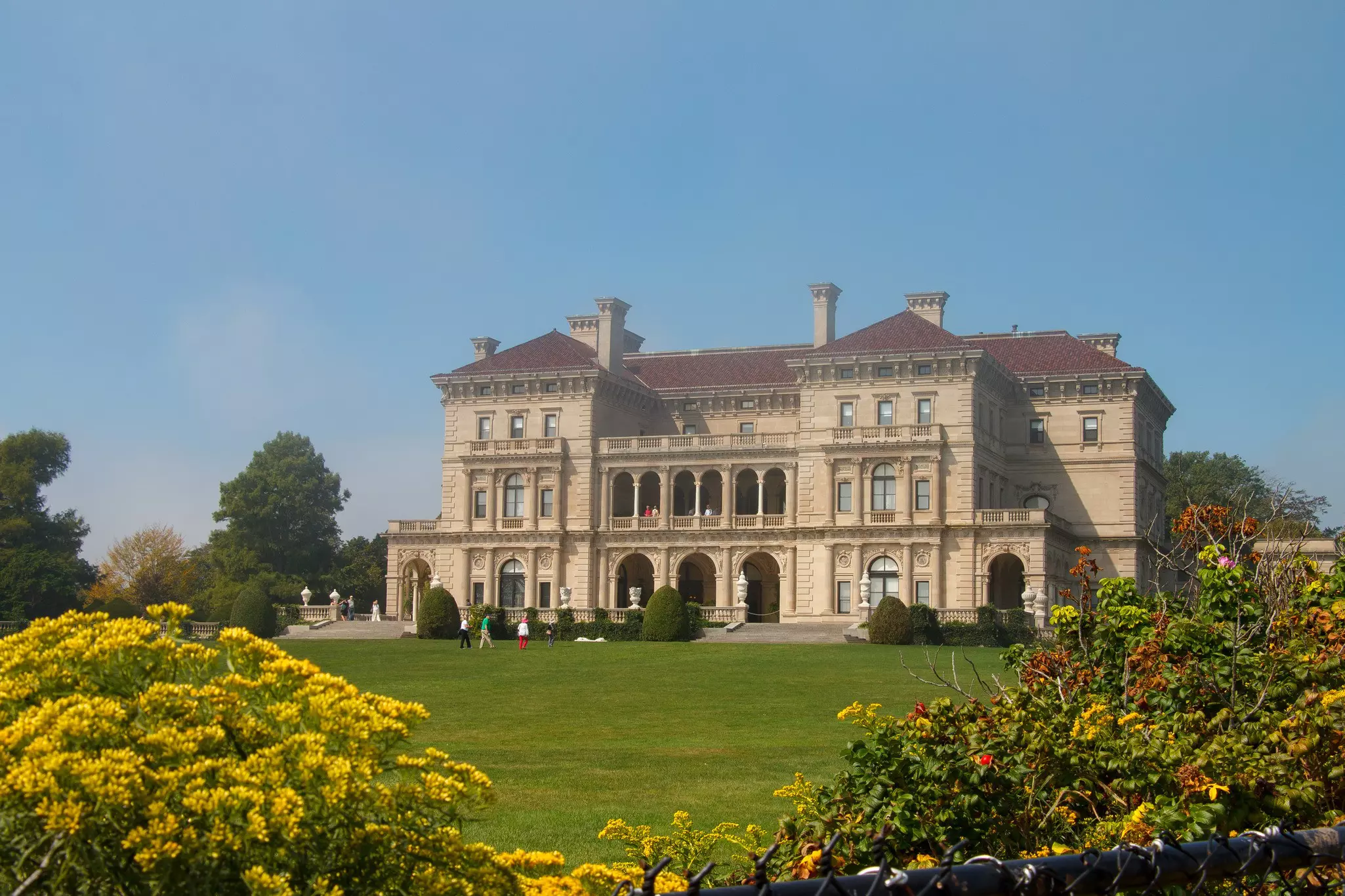 GettyImages-2201151799.jpg
Vanderbillt The Breakers mansion ornate facade in Newport, Rhode Island, USA