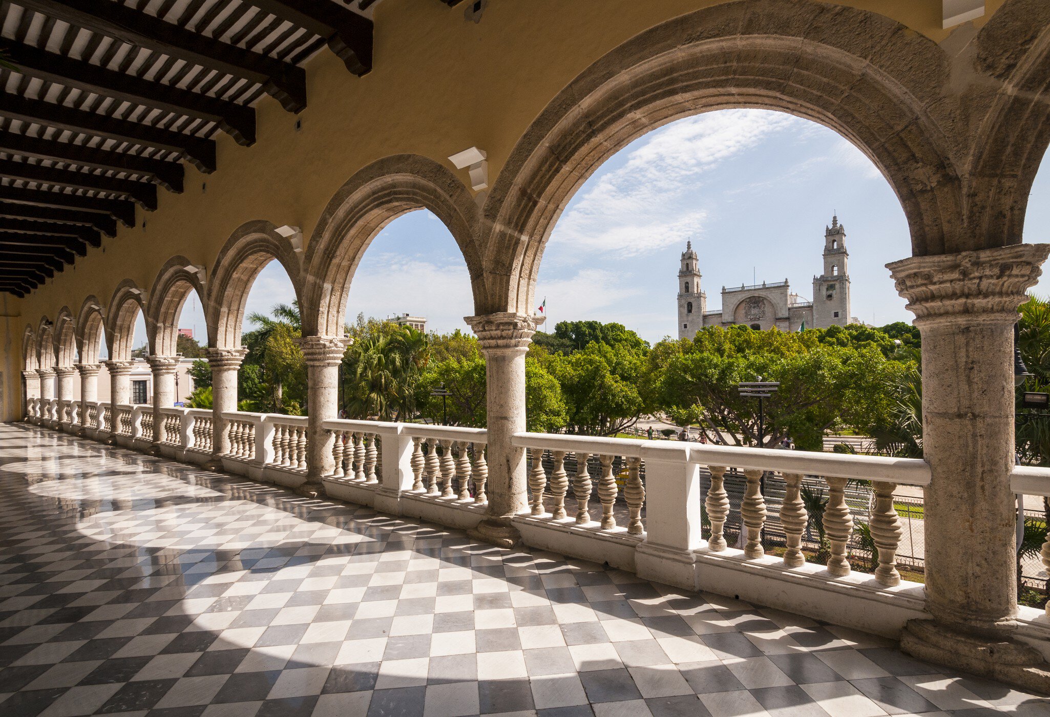 Mexico, Yucatan, Merida, Plaza de la Independencia, Palacio Municipal (city hall)