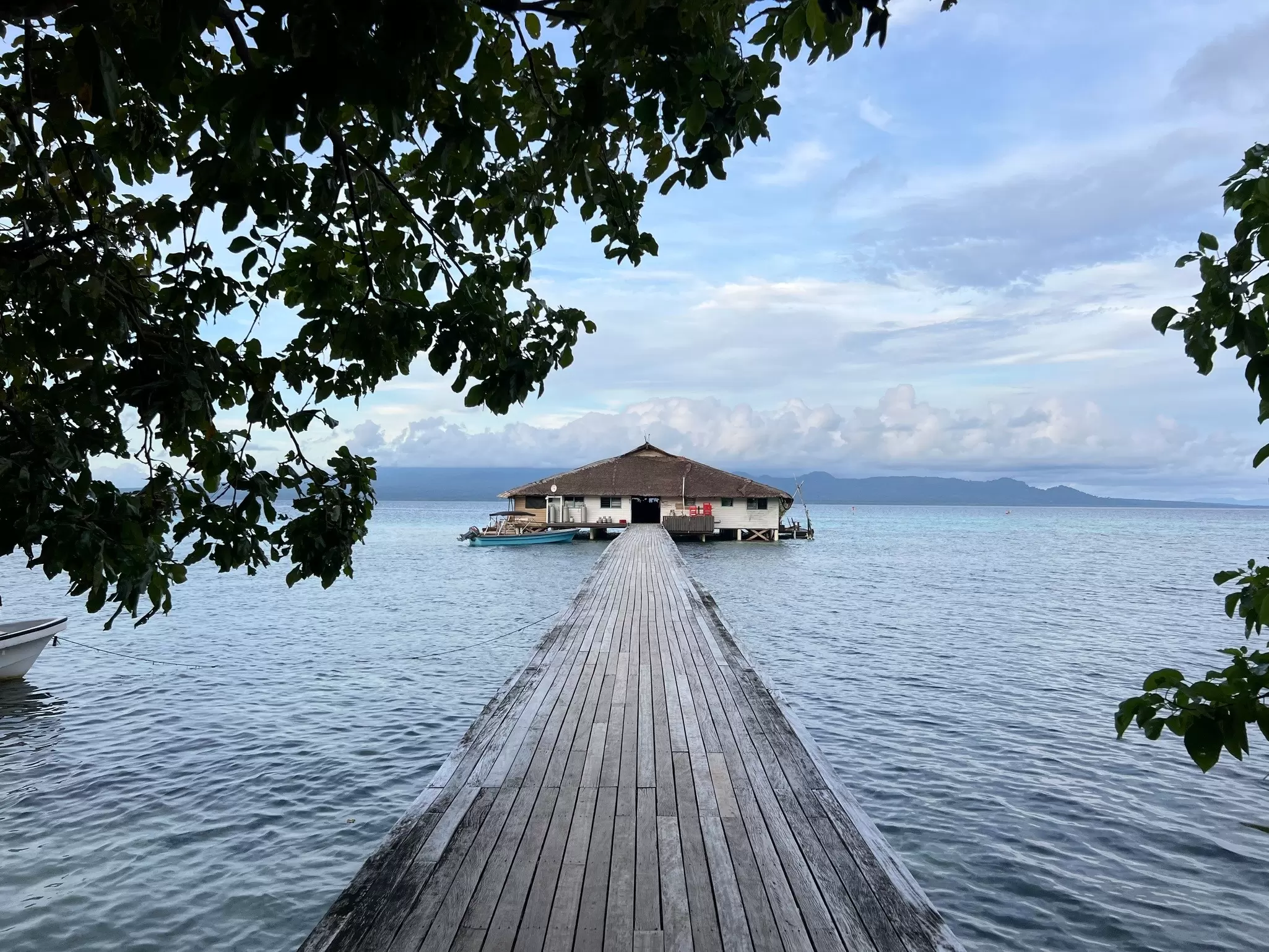 The overwater restaurant at Fatboys Resort, near Gizo. Jessica Lockhart/Lonely Planet