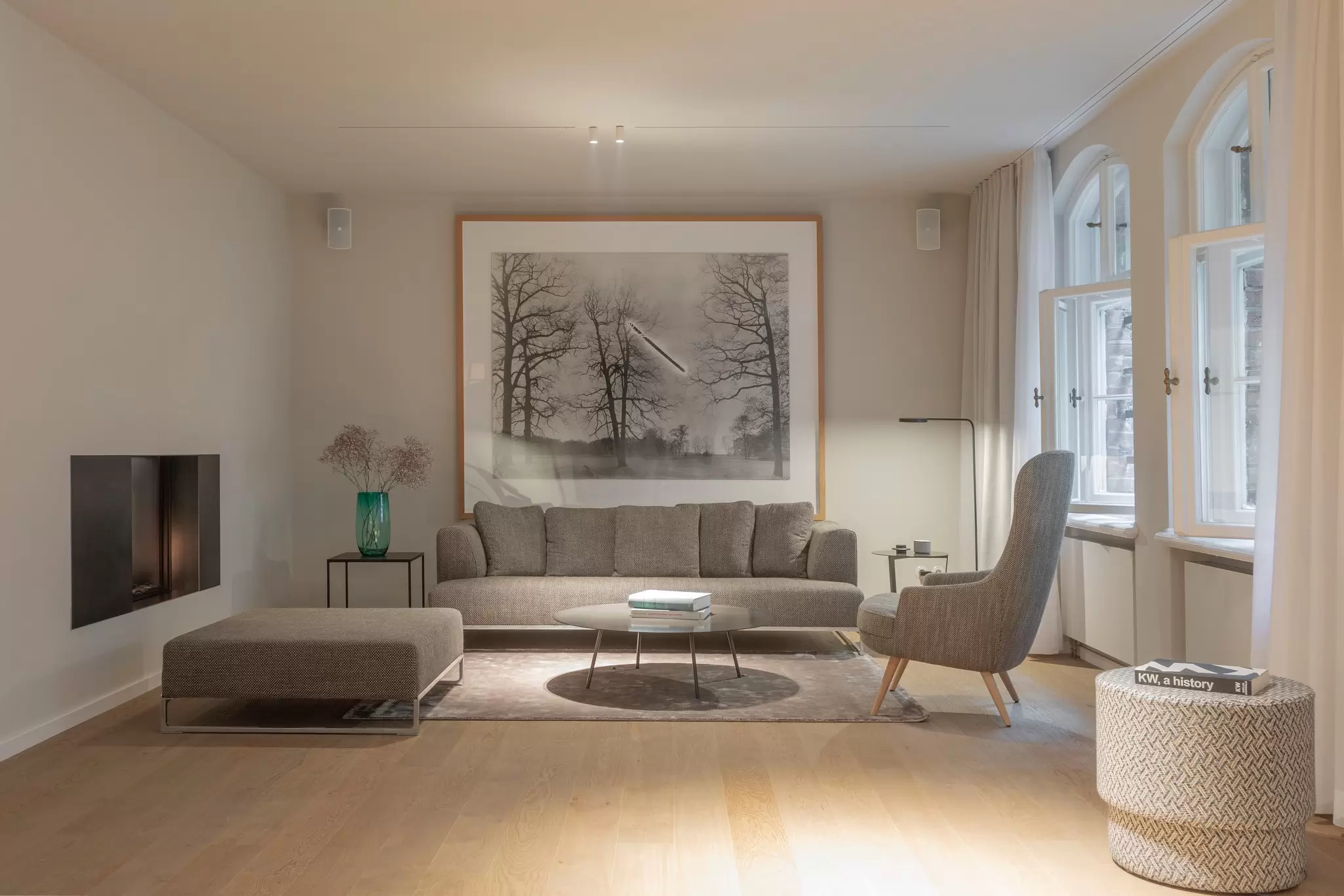 A stylish white and beige lounge space in a boutique hotel: Wilmina, Berlin, Germany.